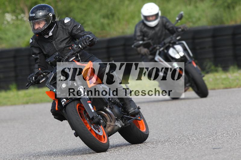 Archiv-2025/10 23.04.2025 Cornu Master School ADR/gruen-vert/30